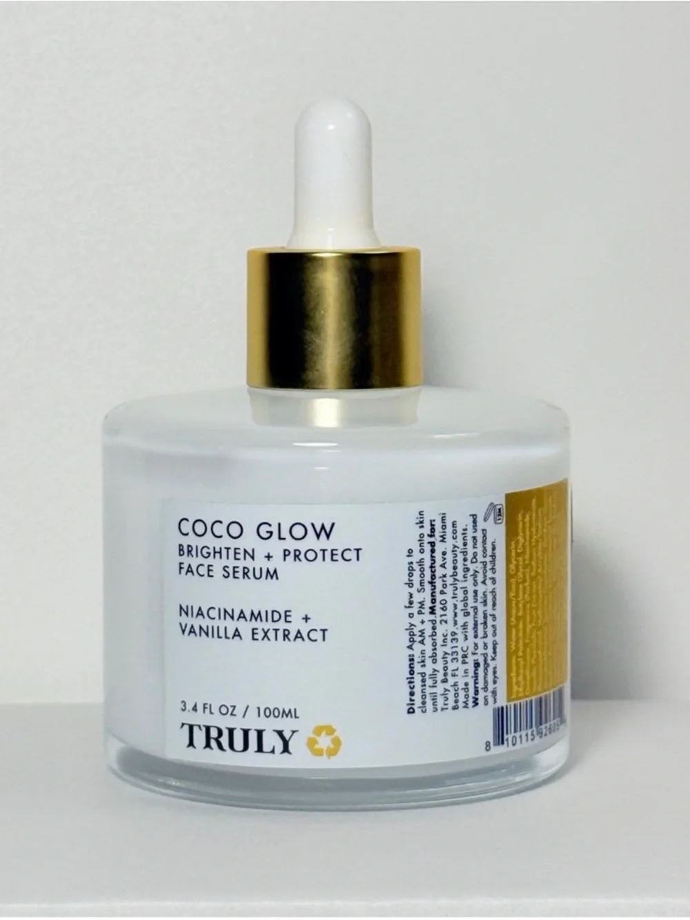 TRULY Coco Glow Brighten + Protect Serum - White & Gold Dropper